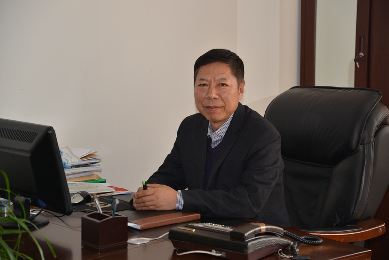 威尼斯87978797党委书记(主持学院党委工作)